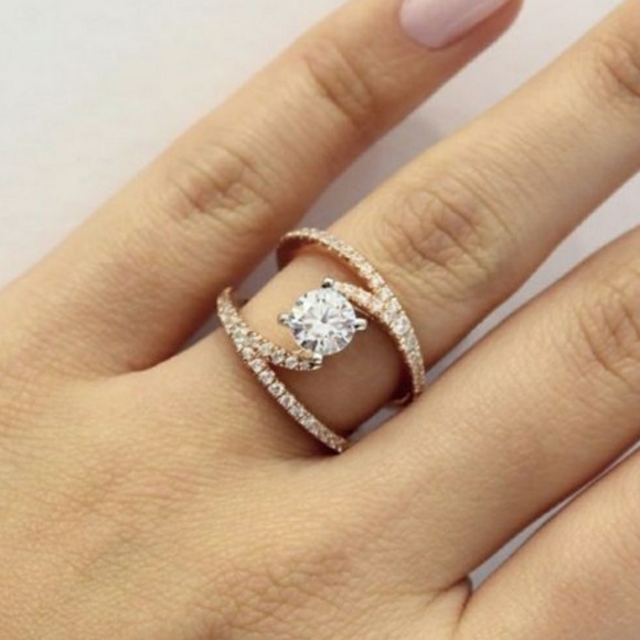 18K Gold filled White topaz women's Ring - Picture 2 of 3